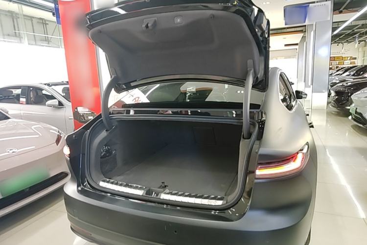 Used Nio ET7 2022 75 kWh Trunk