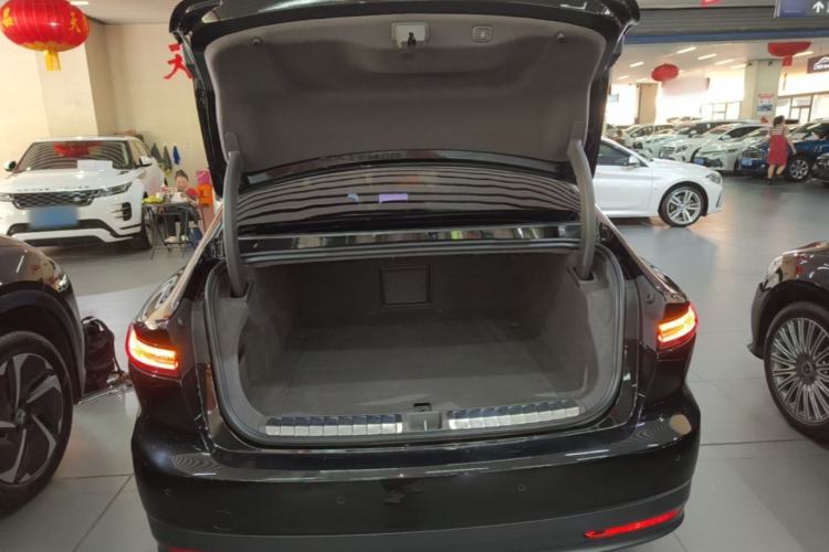Used Nio ET7 2022 75 kWh Trunk