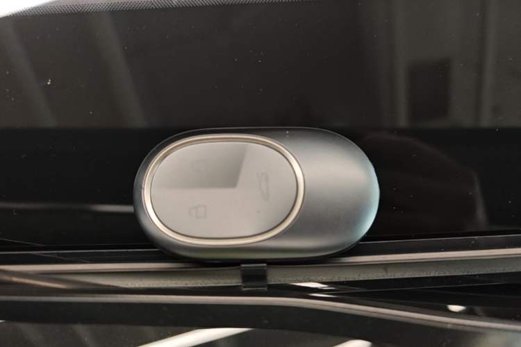 Used Nio ET7 2022 75 kWh Vehicle Key