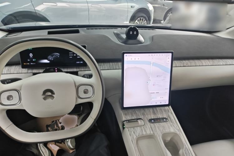 Used Nio ET7 2022 100kWh First Edition Center Console