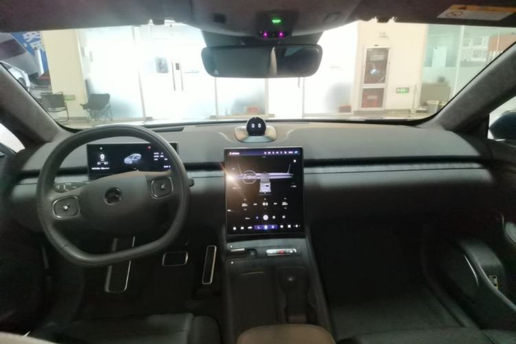 Used Nio ET7 2022 100kWh First Edition Center Console