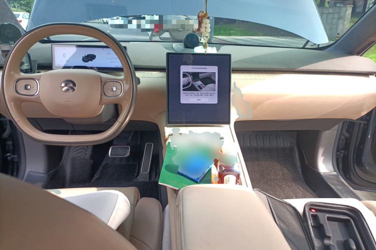 Used Nio ET7 2022 100kWh First Edition Center Console