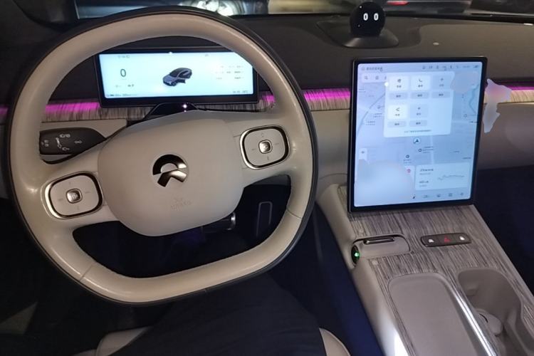 Used Nio ET7 2022 100kWh First Edition Center Console