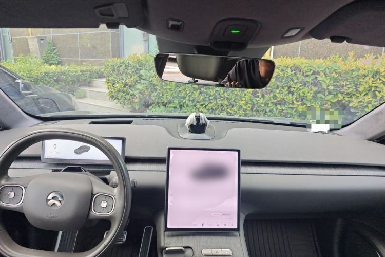 Used Nio ET7 2022 100kWh First Edition Center Console