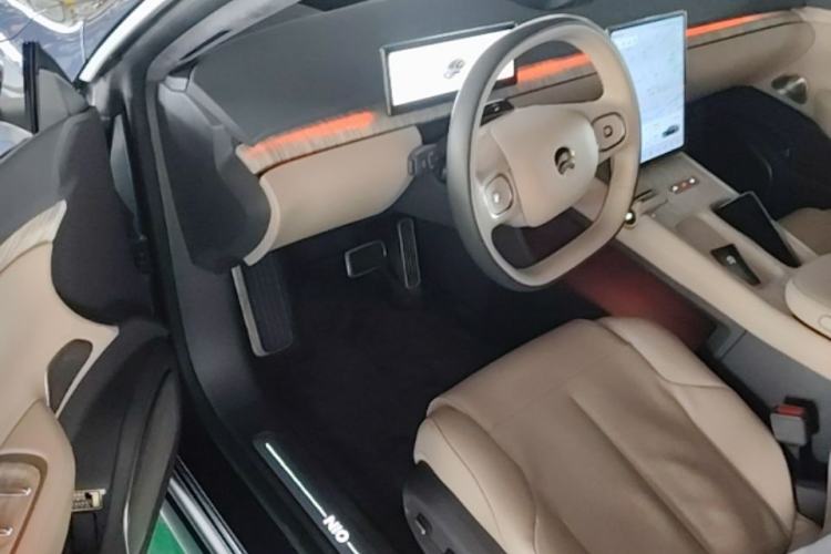 Used Nio ET7 2022 75 kWh Driver Seat