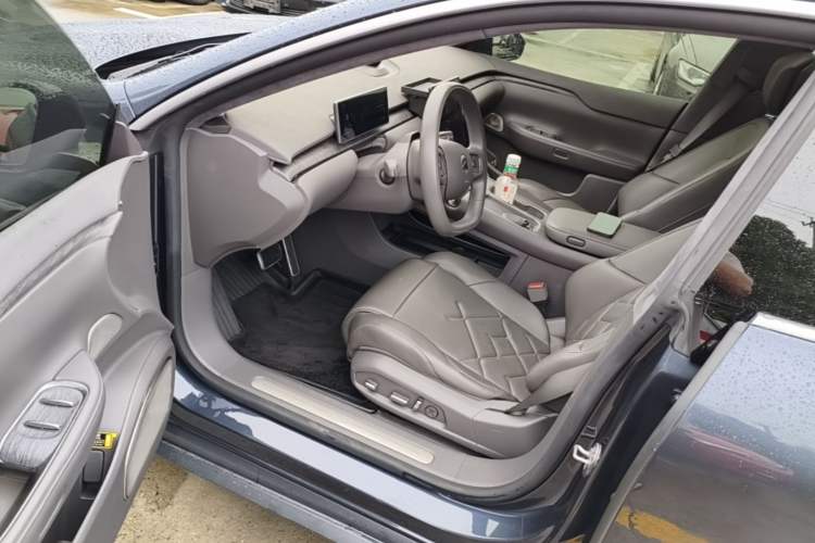 Used Nio ET7 2022 100kWh First Edition Driver Seat