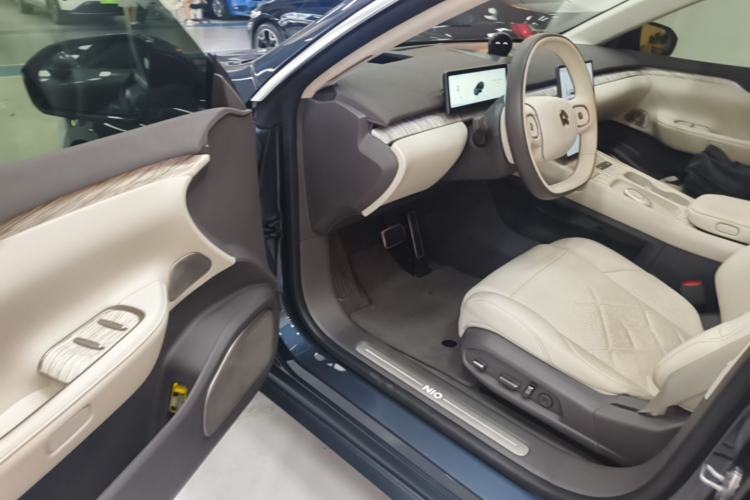 Used Nio ET7 2022 100 kWh Driver Seat