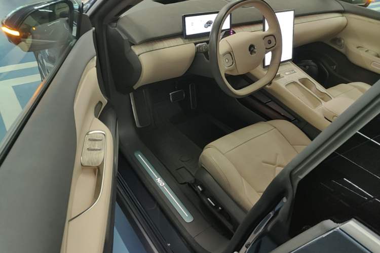 Used Nio ET7 2022 100 kWh Driver Seat