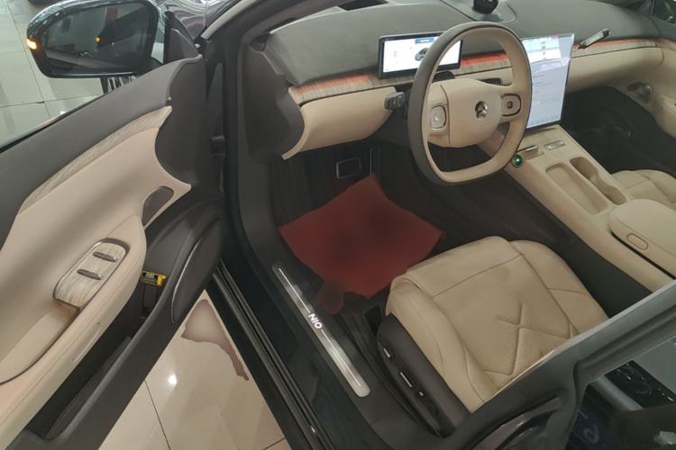 Used Nio ET7 2022 100 kWh Driver Seat