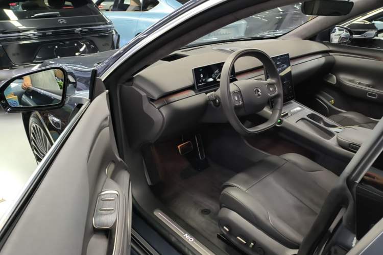 Used Nio ET7 2022 75 kWh Driver Seat