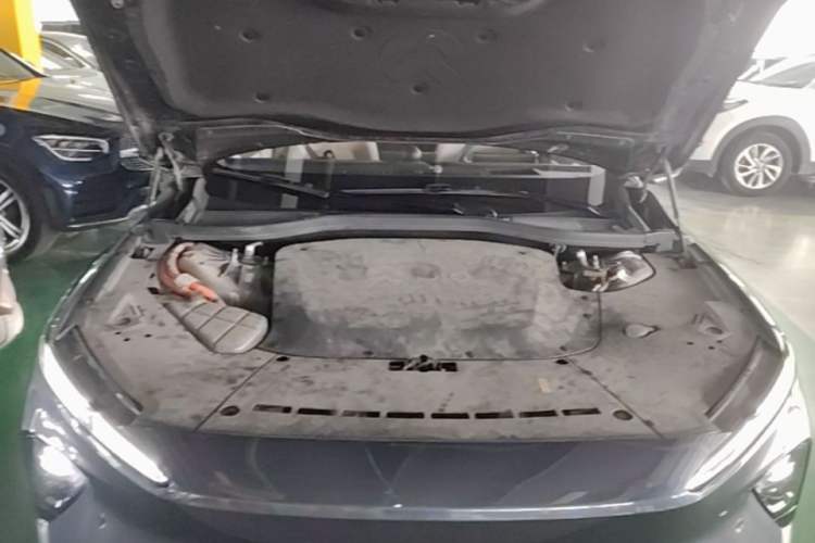 Used Nio ET7 2022 75 kWh Engine Bay