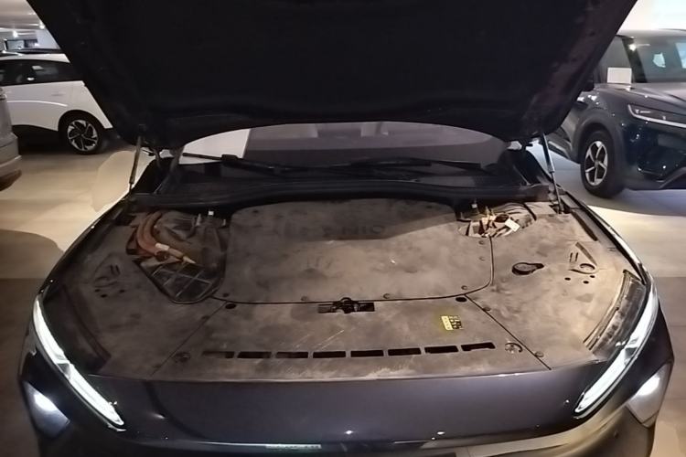 Used Nio ET7 2022 75 kWh Engine Bay