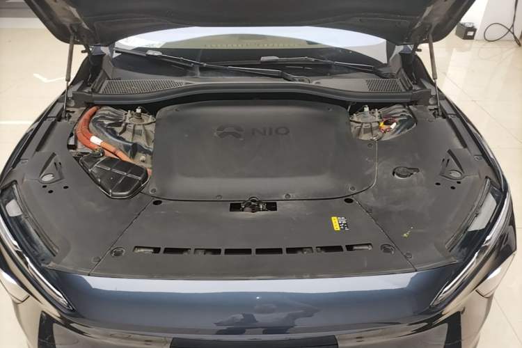 Used Nio ET7 2022 75 kWh Engine Bay