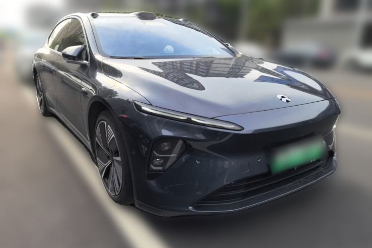 Used Nio ET7 2022 75 kWh Front Right 45 Deg