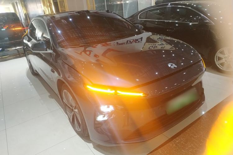 Used Nio ET7 2022 100kWh First Edition Front Right 45 Deg
