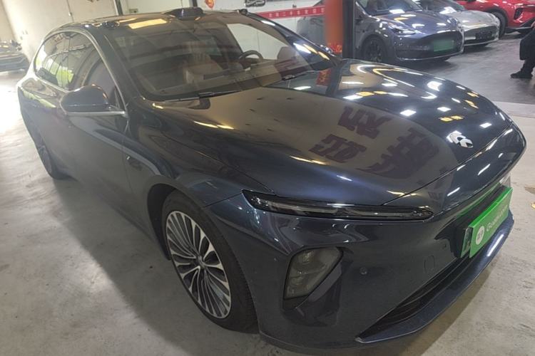 Used Nio ET7 2022 75 kWh Front Right 45 Deg