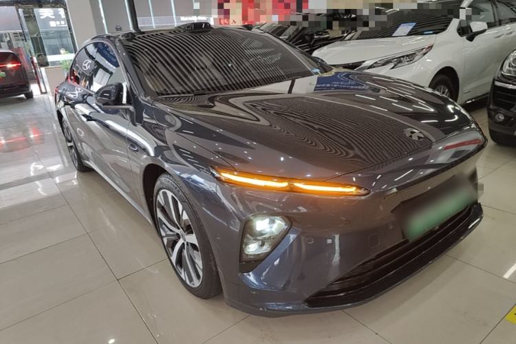 Used Nio ET7 2022 100 kWh Front Right 45 Deg