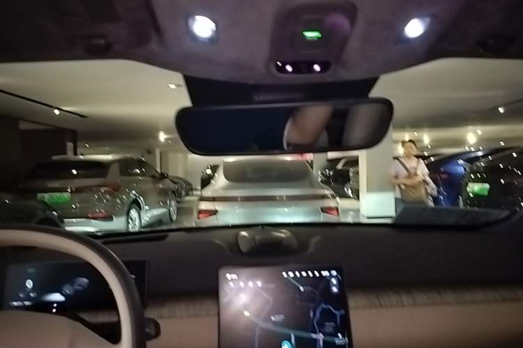 Used Nio ET7 2022 75 kWh Headliner