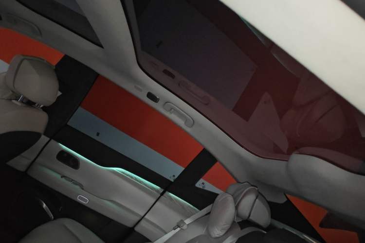 Used Nio ET7 2022 100 kWh Headliner