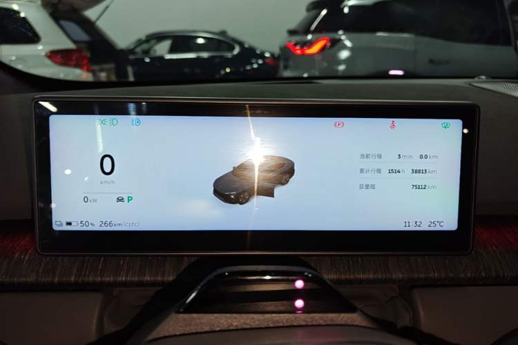 Used Nio ET7 2022 75 kWh Instrument Cluster