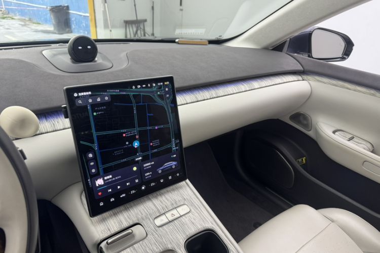 Used Nio ET7 2022 100 kWh Interior 3