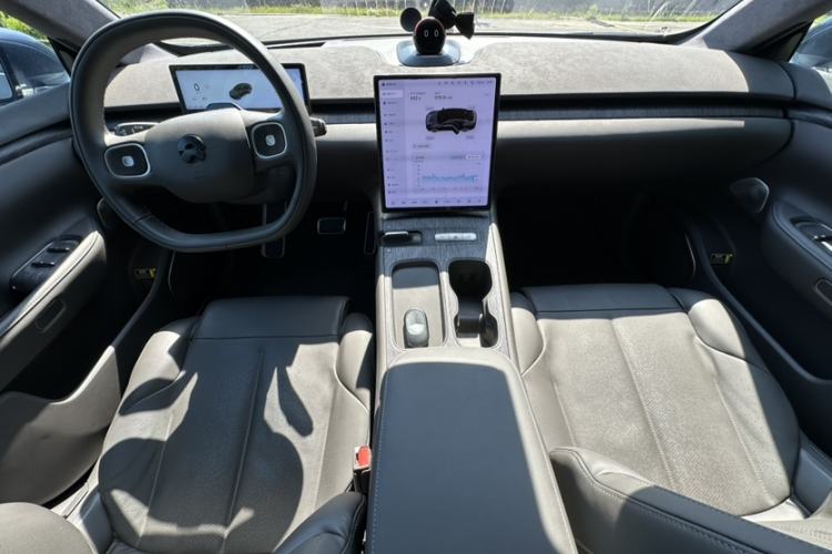 Used Nio ET7 2022 75 kWh Interior 3