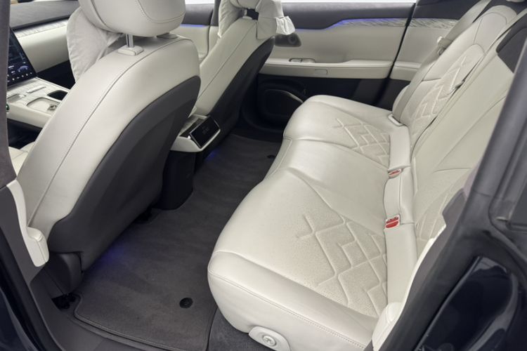Used Nio ET7 2022 100 kWh Interior 5