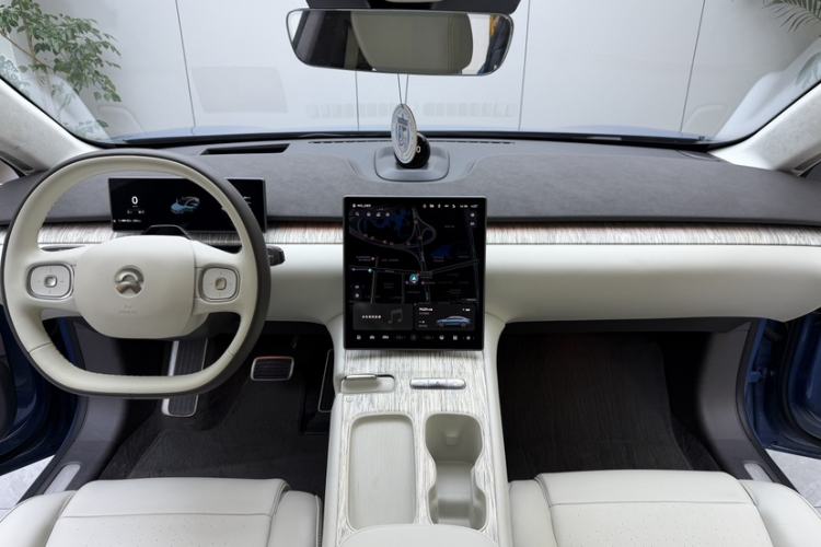 Used Nio ET7 2022 100kWh First Edition Interior 8