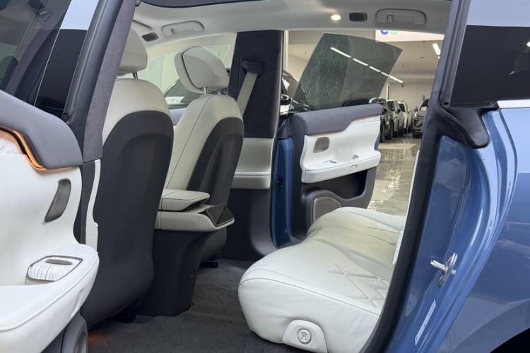 Used Nio ET7 2022 100kWh First Edition Interior 9