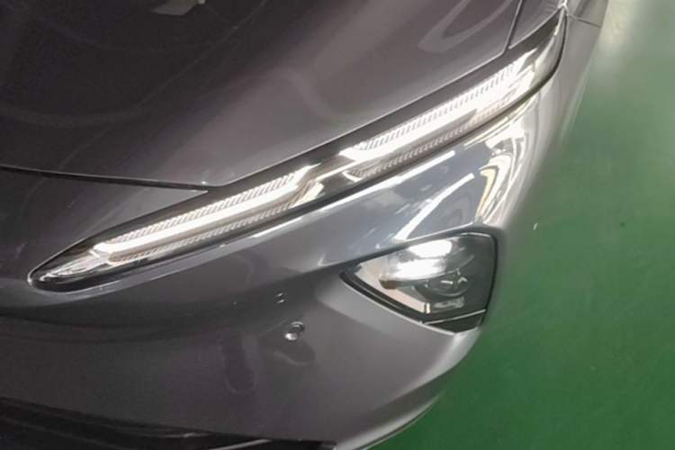 Used Nio ET7 2022 75 kWh Left Front Headlight
