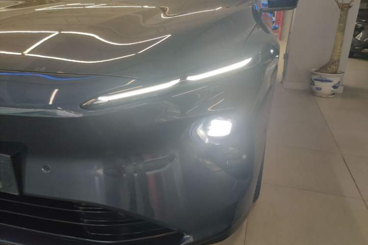 Used Nio ET7 2022 100kWh First Edition Left Front Headlight