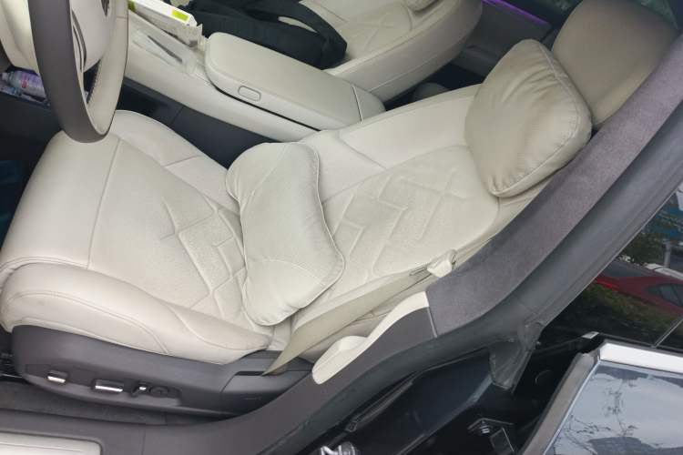 Used Nio ET7 2022 100kWh First Edition Left Front Seat