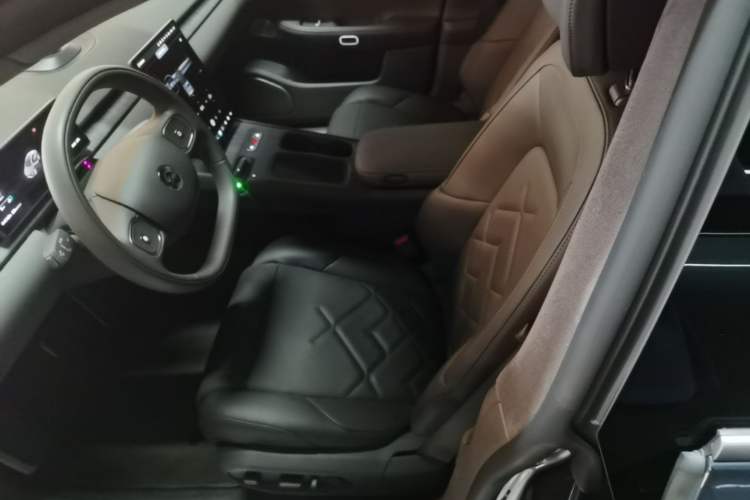 Used Nio ET7 2022 100kWh First Edition Left Front Seat