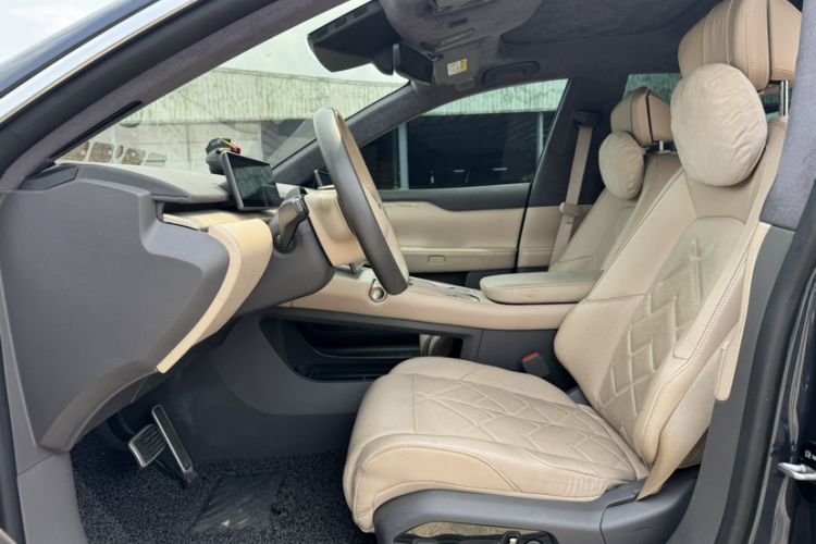 Used Nio ET7 2022 100kWh First Edition Left Front Seat