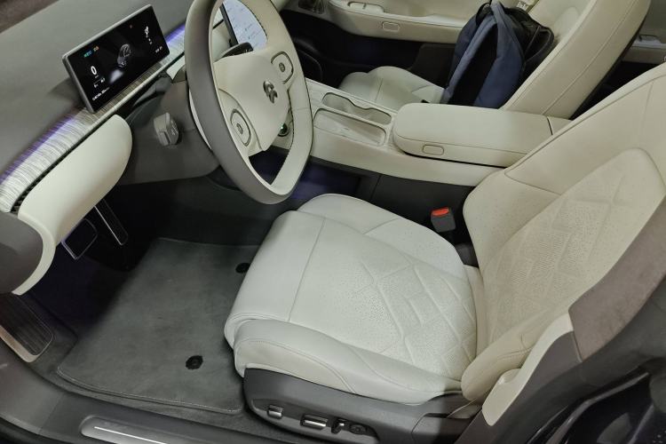 Used Nio ET7 2022 100kWh First Edition Left Front Seat