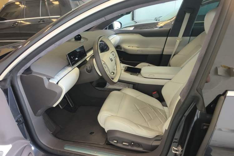 Used Nio ET7 2022 100kWh First Edition Left Front Seat