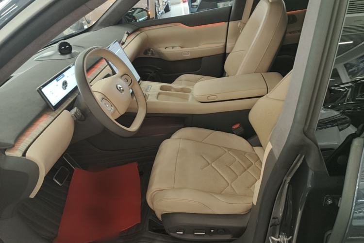 Used Nio ET7 2022 100 kWh Left Front Seat
