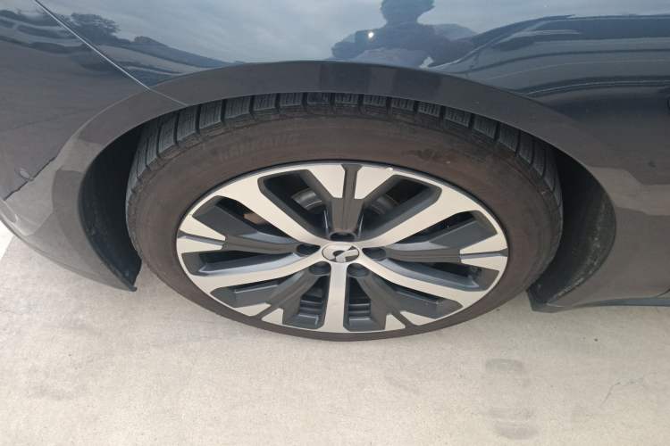 Used Nio ET7 2022 100kWh First Edition Left Front Wheel Hub