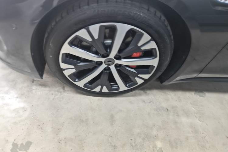Used Nio ET7 2022 100kWh First Edition Left Front Wheel Hub