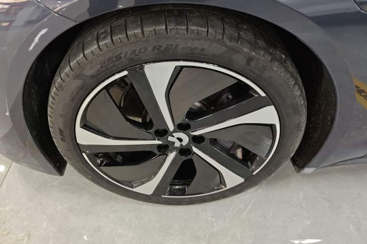Used Nio ET7 2022 100kWh First Edition Left Front Wheel Hub