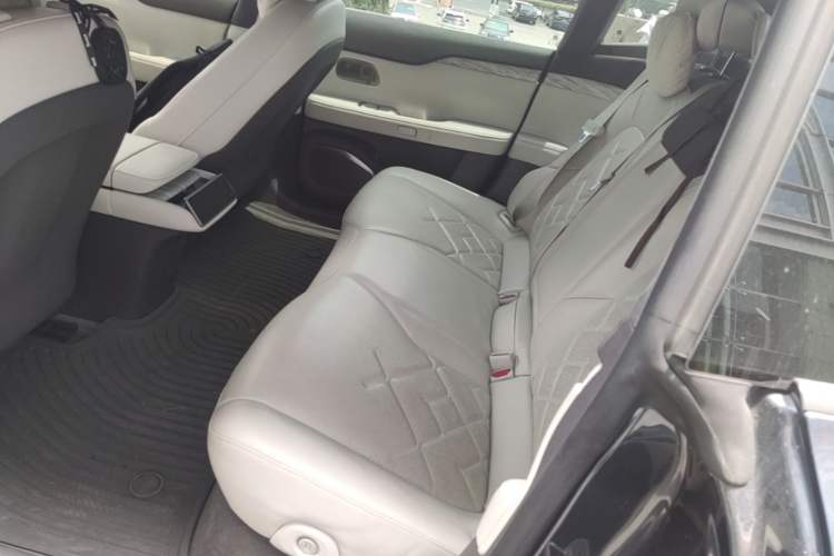 Used Nio ET7 2022 100kWh First Edition Left Rear Seat