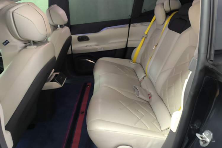 Used Nio ET7 2022 100kWh First Edition Left Rear Seat