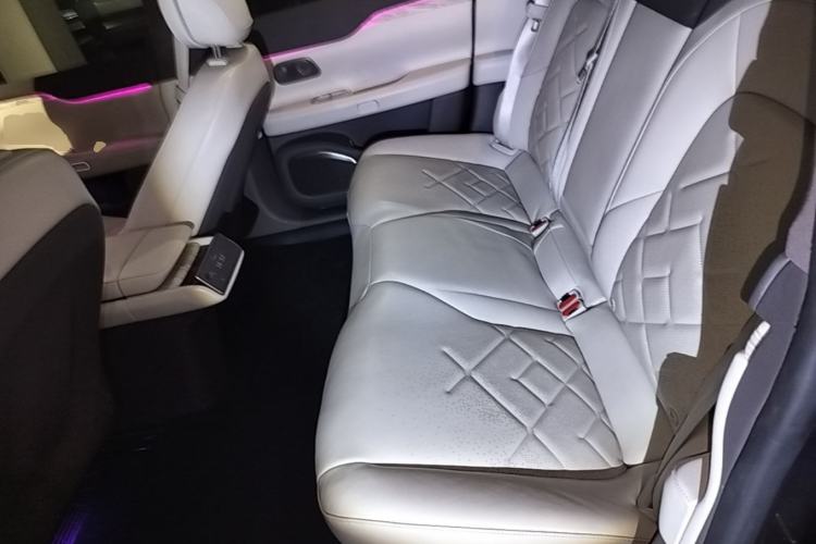 Used Nio ET7 2022 100kWh First Edition Left Rear Seat