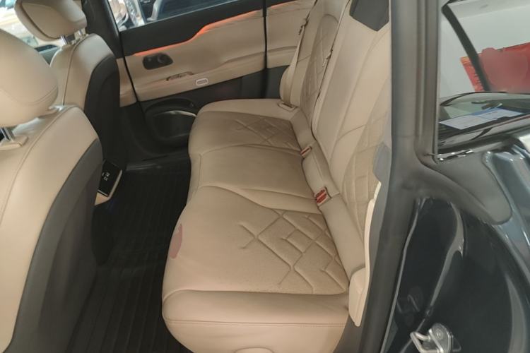 Used Nio ET7 2022 100 kWh Left Rear Seat