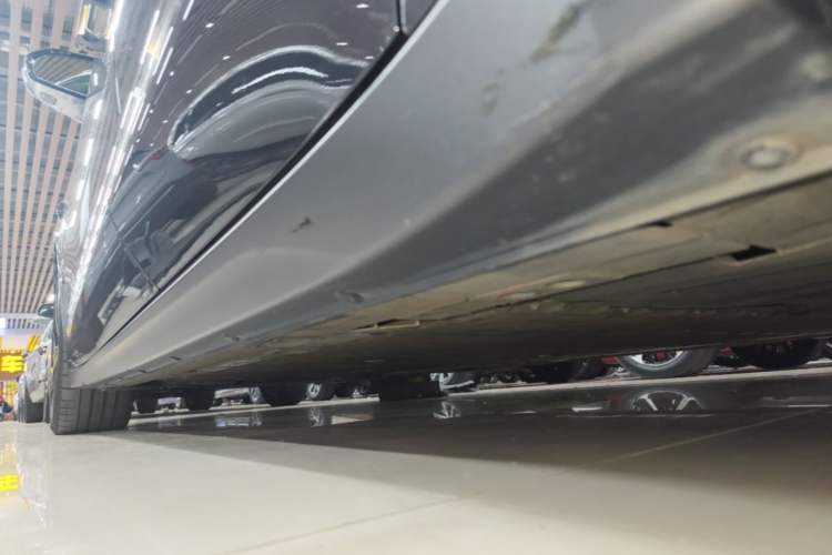 Used Nio ET7 2022 100kWh First Edition Left Side Sill
