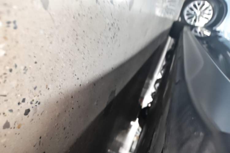 Used Nio ET7 2022 100kWh First Edition Left Side Sill