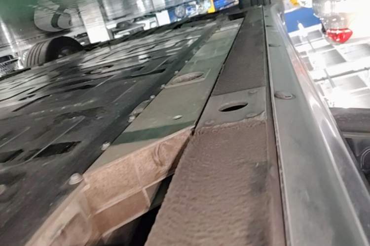 Used Nio ET7 2022 75 kWh Left Side Sill