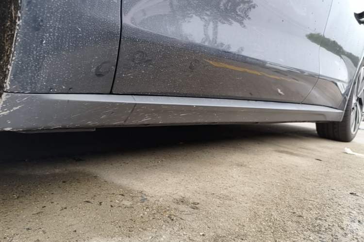 Used Nio ET7 2022 100kWh First Edition Left Side Sill