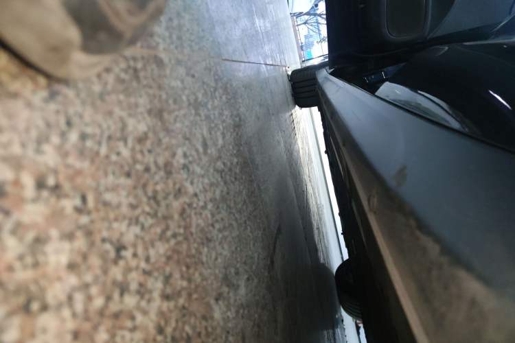 Used Nio ET7 2022 100kWh First Edition Left Side Sill