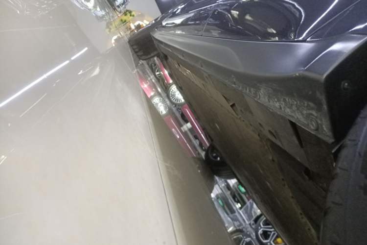Used Nio ET7 2022 100kWh First Edition Left Side Sill